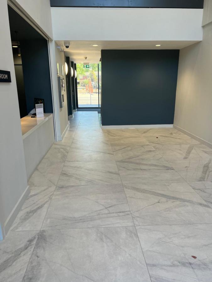 Two Bedrooms Exquisite En-Suite Apartment Deansgate 曼彻斯特 外观 照片